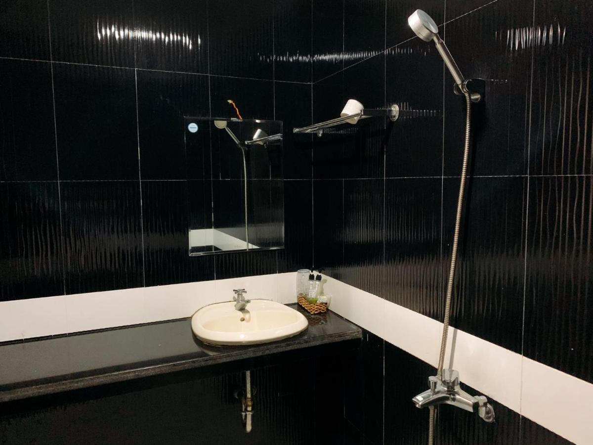 Phong Luu Hotel Nha Trang Zewnętrze zdjęcie